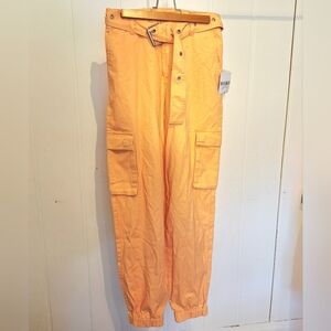 NWT Forever 21 Apricot Belted Elastic Ankle Pants Size Small Cargo Pockets